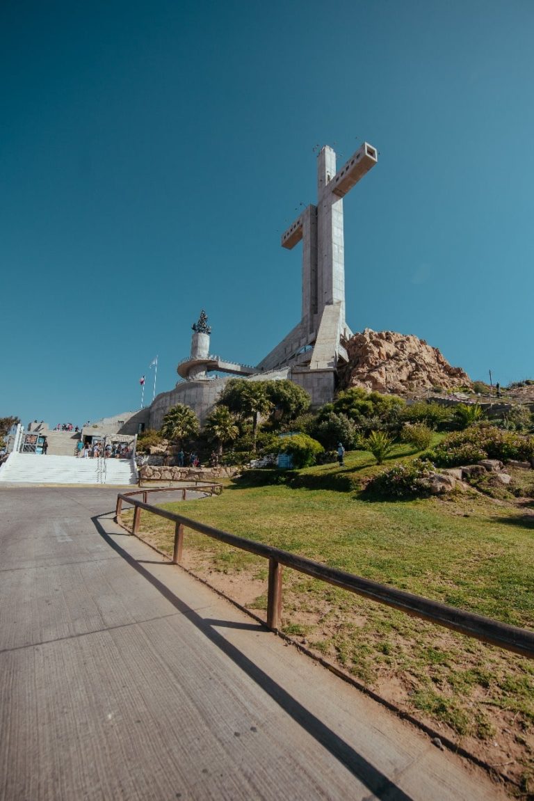 Reforzando Medidas Sanitarias La Cruz Del Tercer Milenio Reabrió Sus Puertas Radio Continente Fm