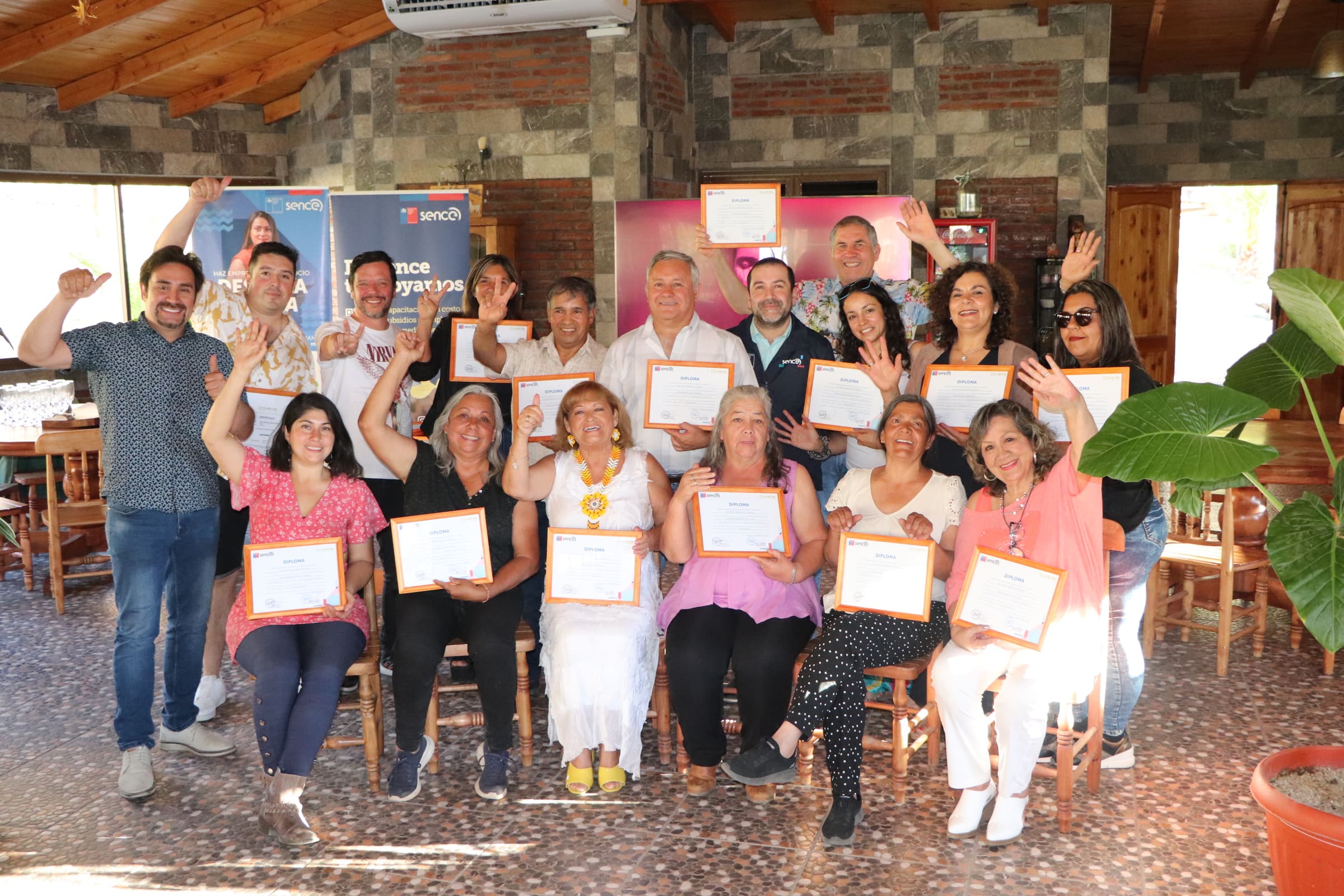 Empresarios turísticos de Paihuano se capacitan en preparación de bebestibles