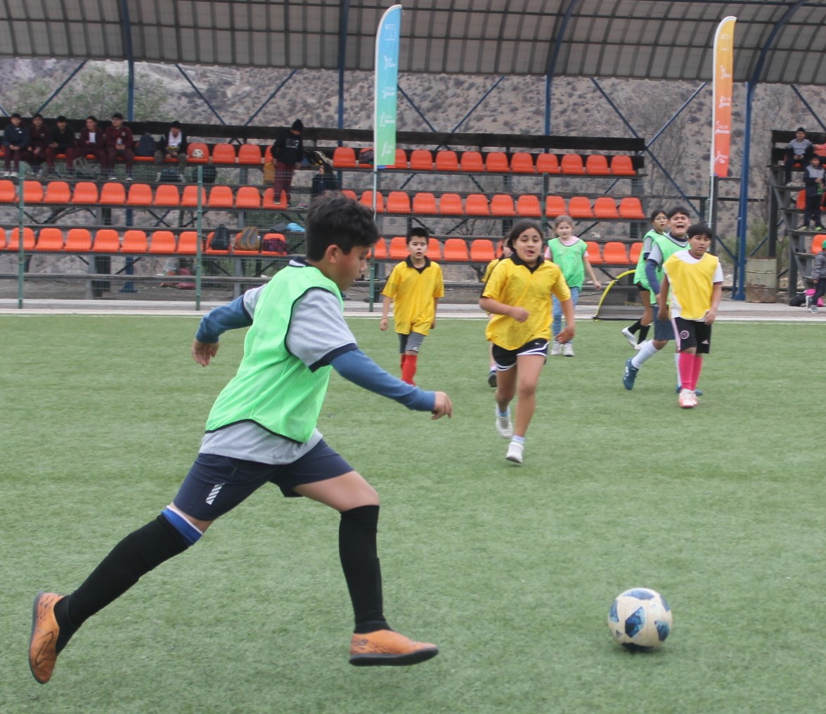En Río Hurtado se dio el inicio de los Juegos Deportivos Escolares en la región