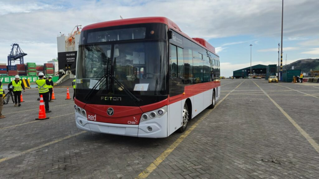 Ya están en Chile buses eléctricos que operarán en La Serena y Coquimbo