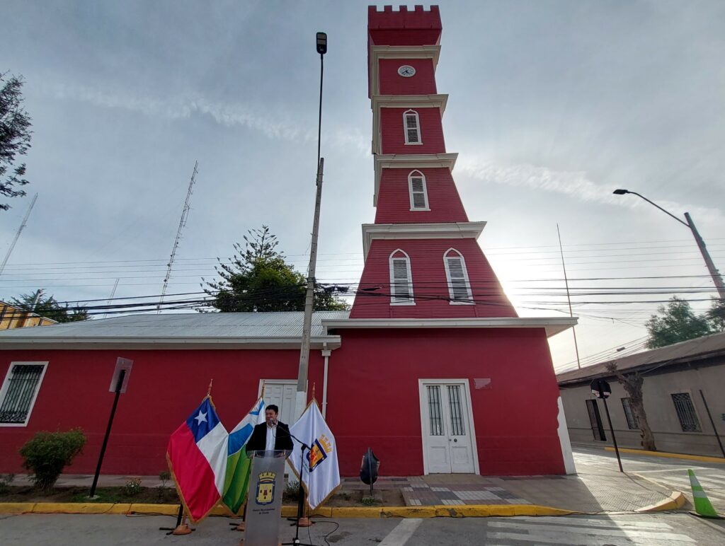 Es inaugurada la restauración de la emblemática Torre Bauer en Vicuña