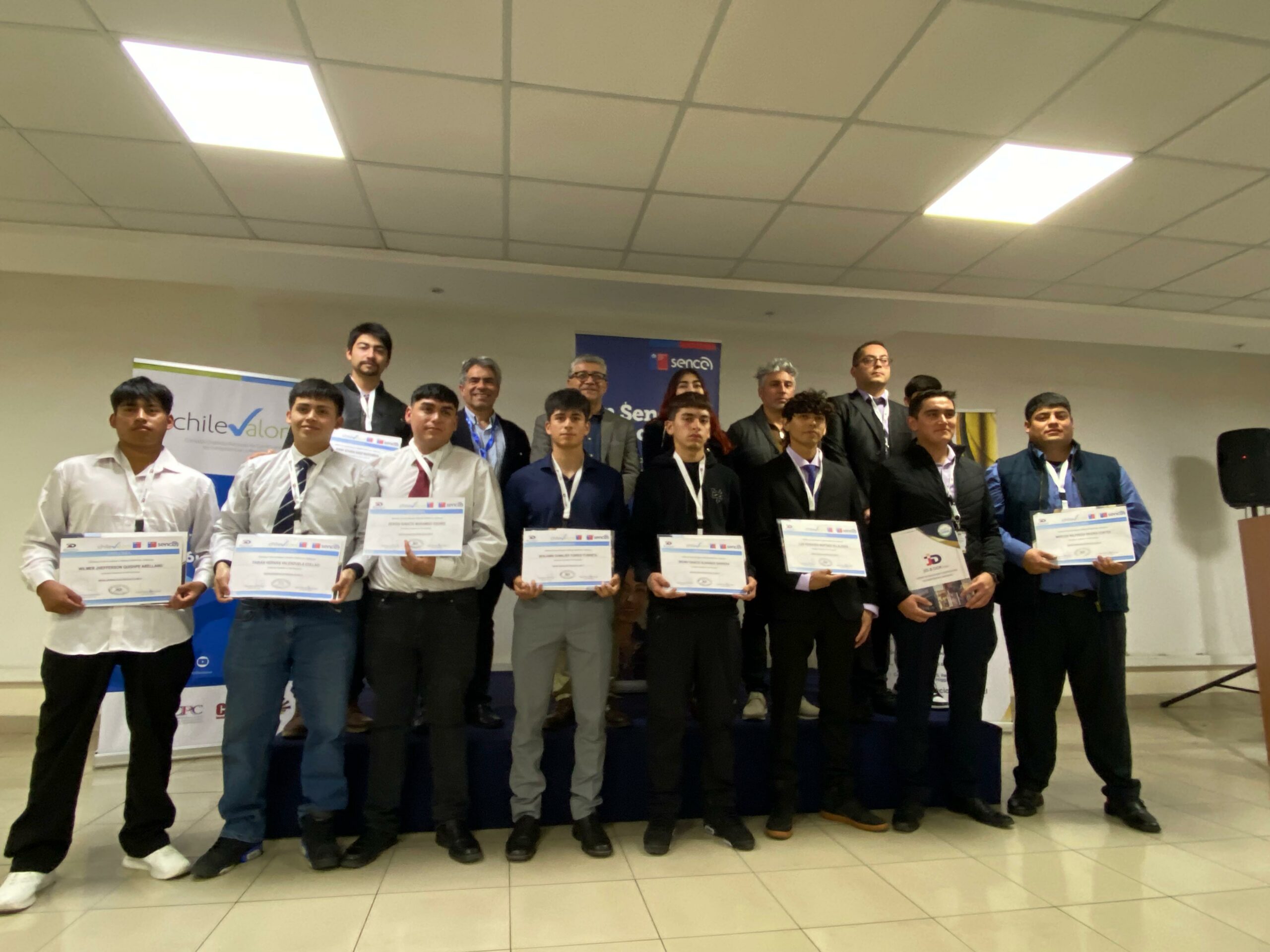 Certifican competencias laborales a alumnos egresados de Liceos Técnicos Profesionales