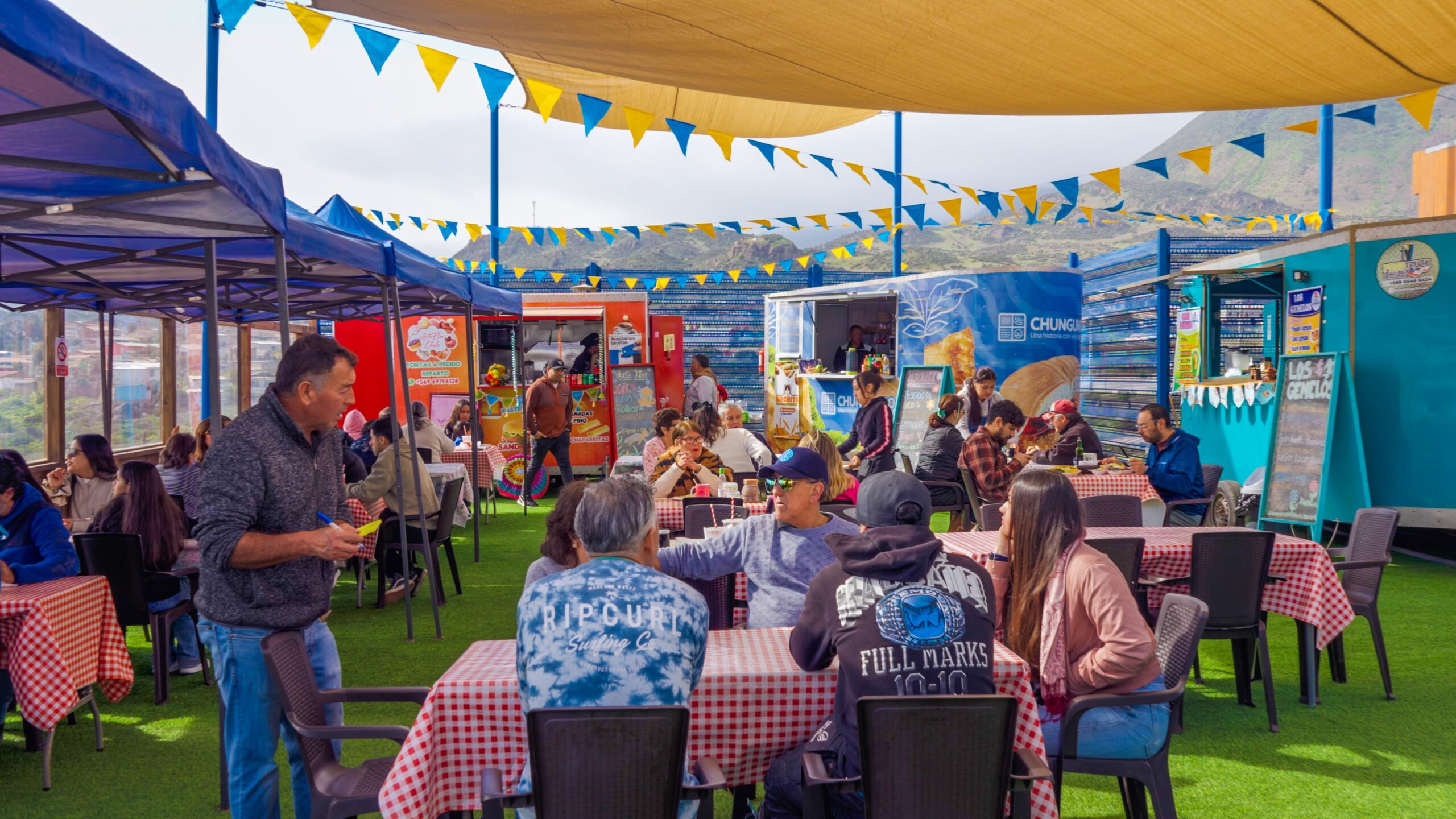 Gastronomía con productos del mar y artesanía local en una nueva versión de Expo Chungungo