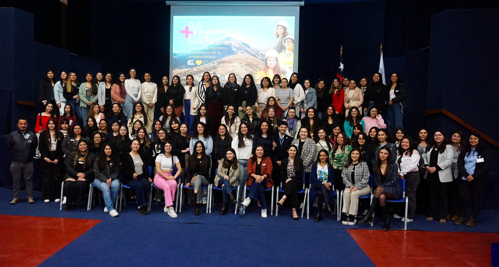 Más Mujeres en Minería: Centenar de estudiantes potencian sus posibilidades de ingreso en la industria