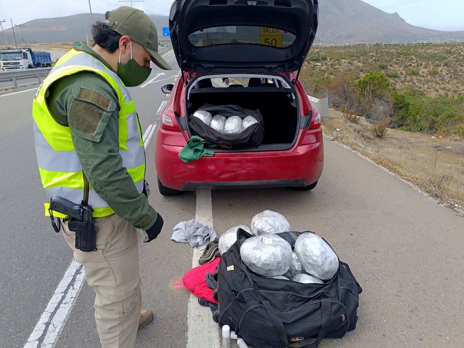 Regiones de Coquimbo y Valparaíso intensifican controles carreteros para combatir el contrabando y el tráfico de drogas