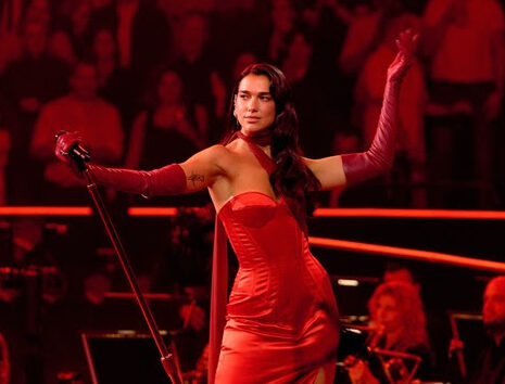 Dua Lipa anuncia su nuevo disco en vivo